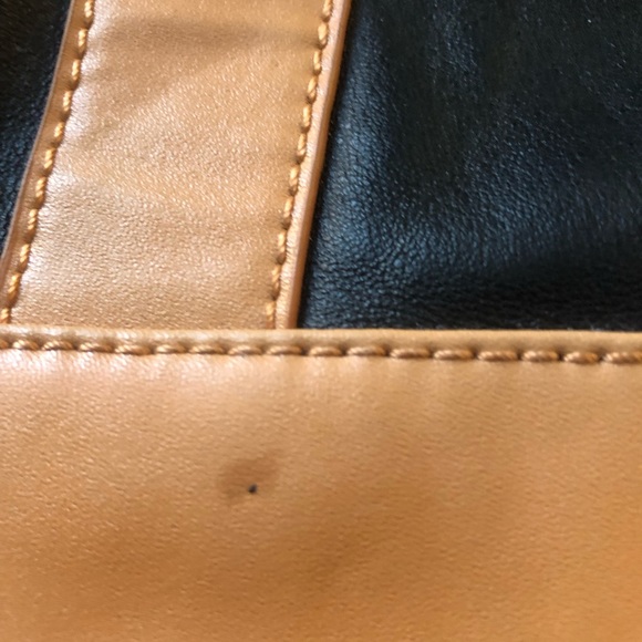 Danier Leather Black and Camel Purse - Picture 8 of 10